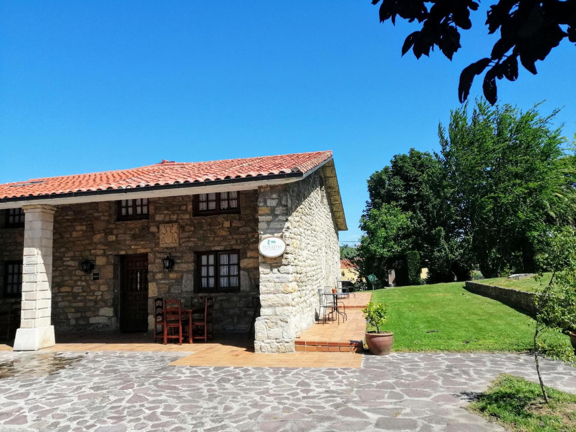 Posada Paz Hinojedo Zewnętrze zdjęcie