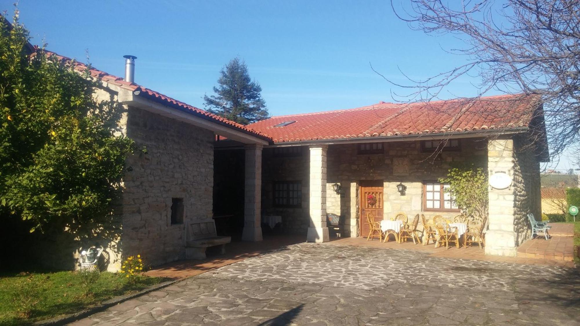 Posada Paz Hinojedo Zewnętrze zdjęcie