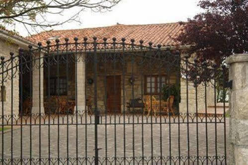 Posada Paz Hinojedo Zewnętrze zdjęcie